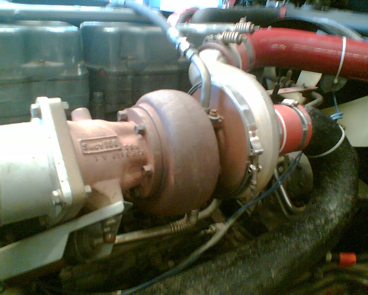 Turbocompresseur — Wikipédia