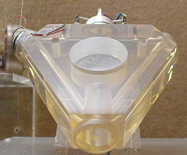 Centrale à inertie — Wikipédia