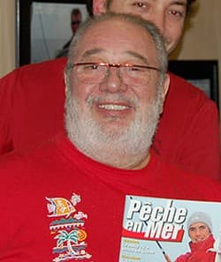 Carlos (singer) - Wikipedia