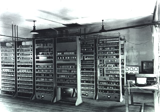 EDSAC - Wikipedia