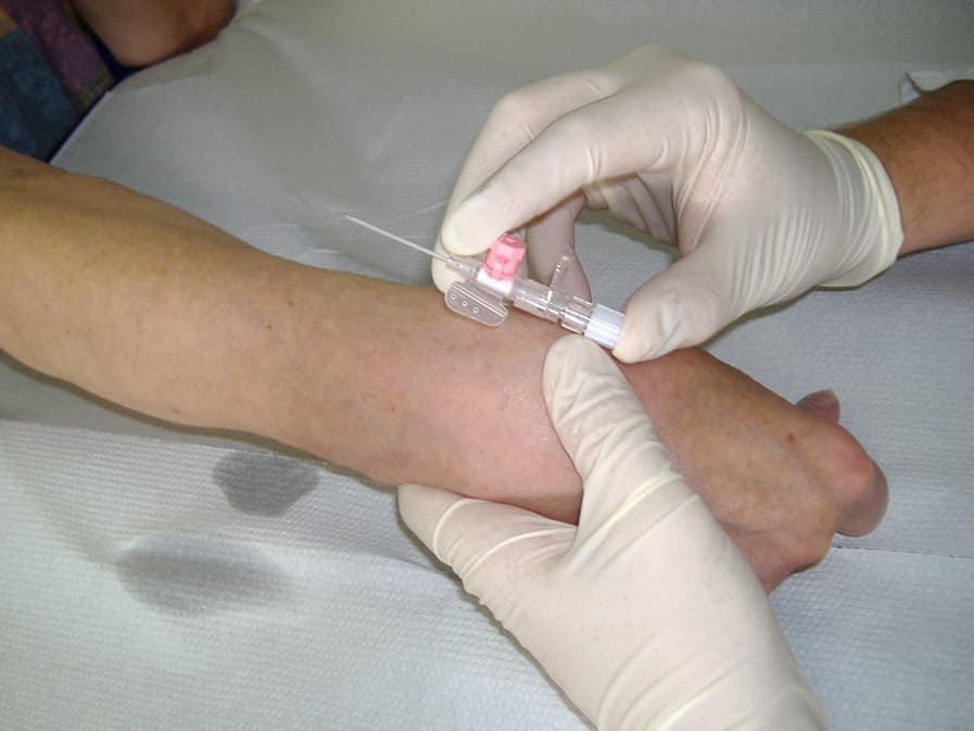 Voie veineuse périphérique — Wikipédia