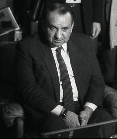 Fred Sinowatz - Wikipedia