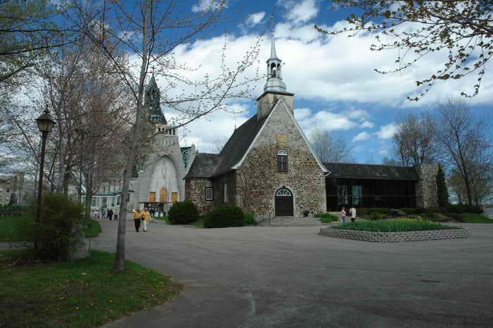 Cap-de-la-Madeleine — Wikipédia