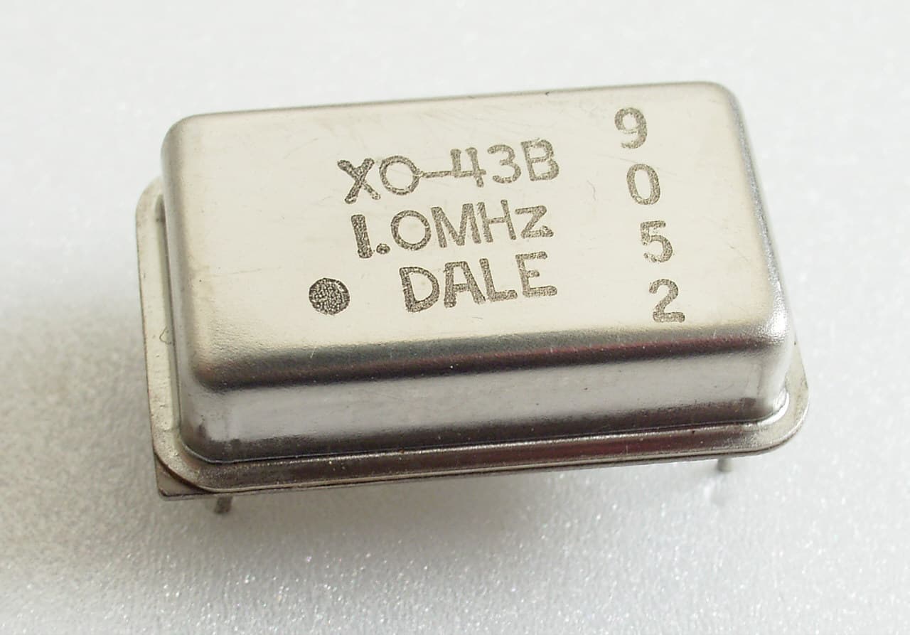 Oscillateur (électronique) — Wikipédia