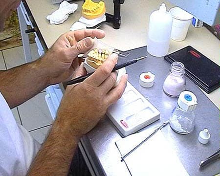 Dental technician - Wikipedia