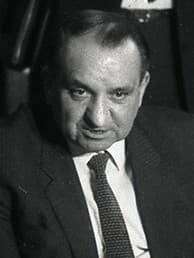 Fred Sinowatz — Wikipédia