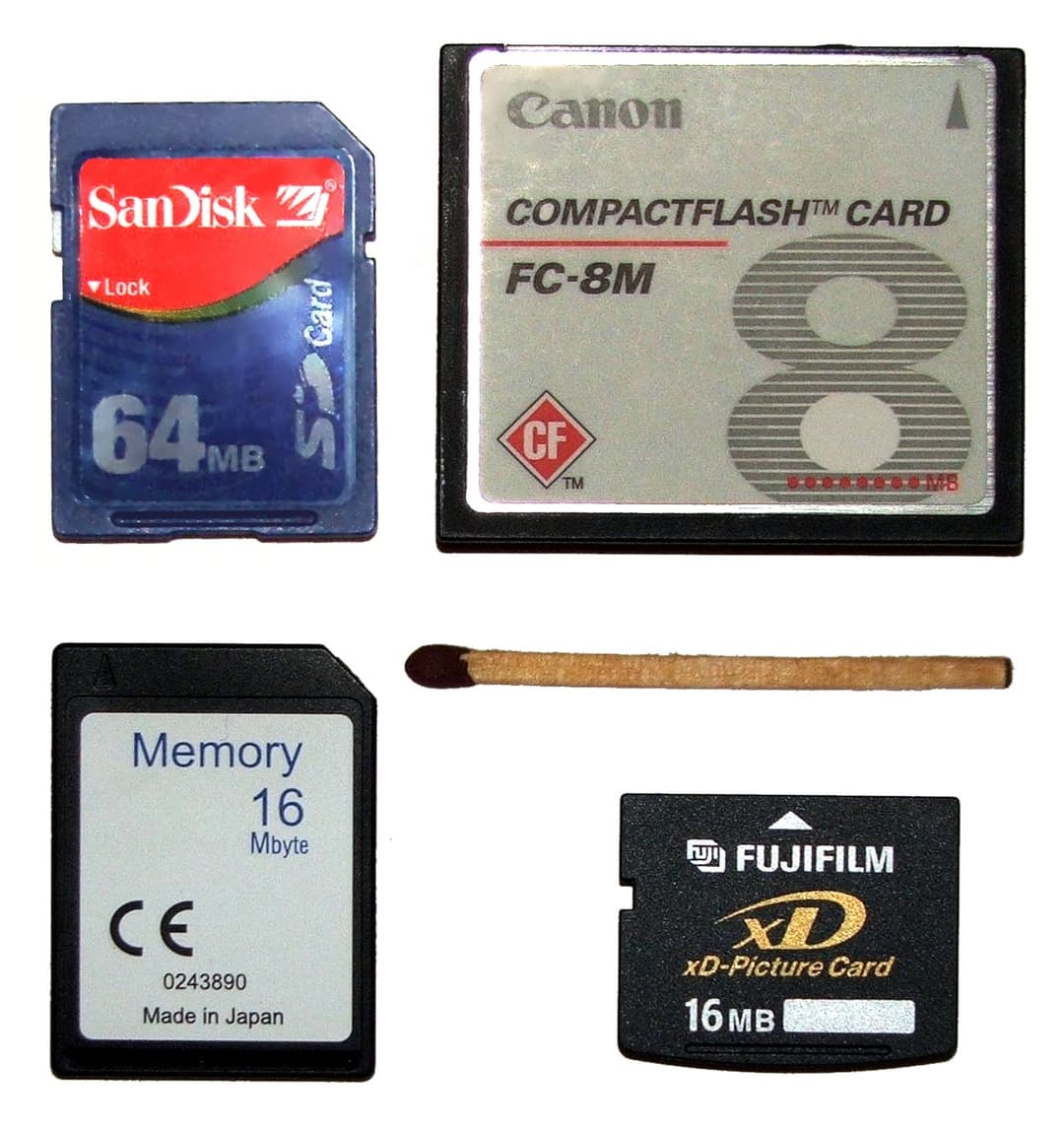 Mémoire flash — Wikipédia