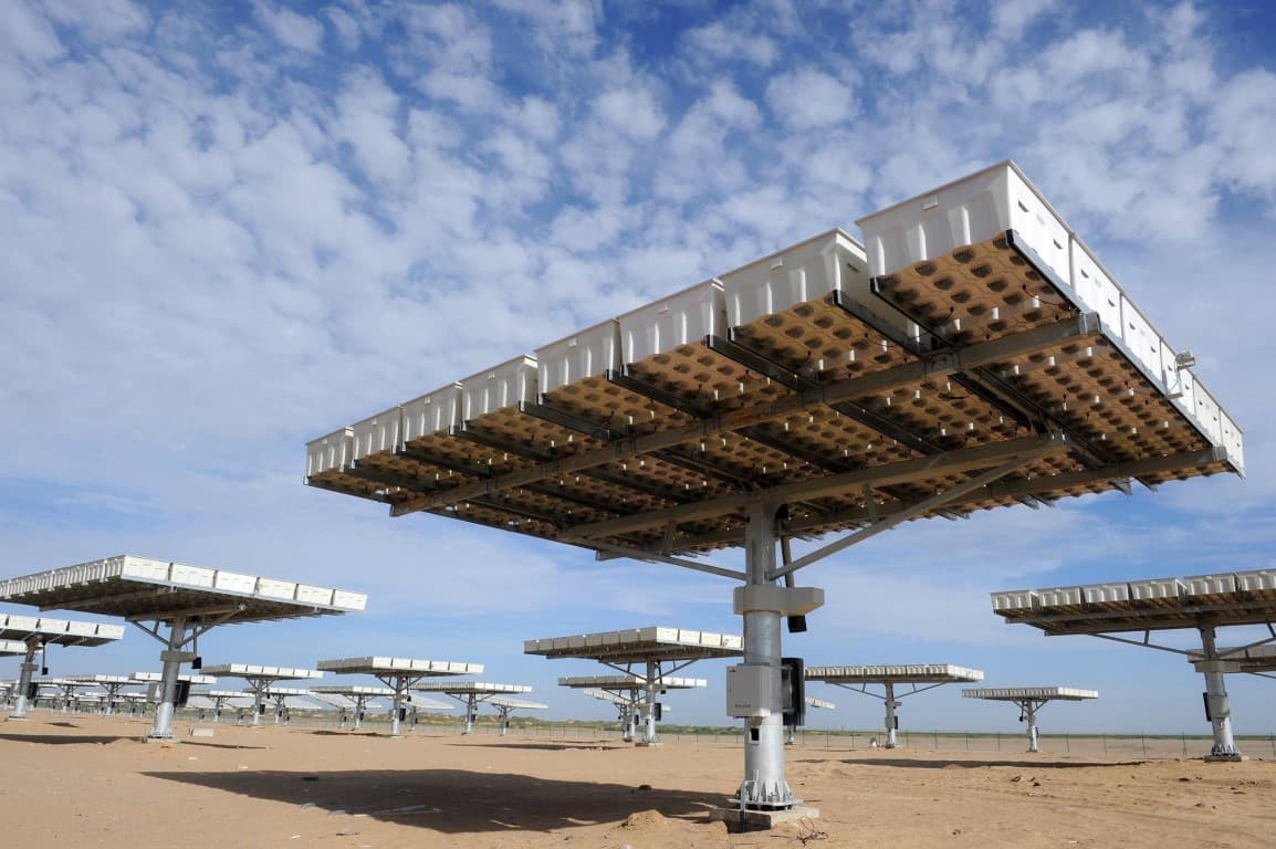Panneau photovoltaïque à concentration — Wikipédia