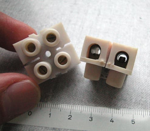 Serre-fils — Wikipédia