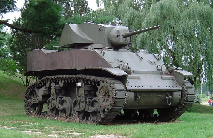 Char M3 Stuart — Wikipédia