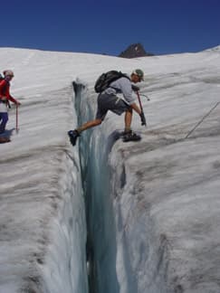 Crevasse (glaciologie) — Wikipédia