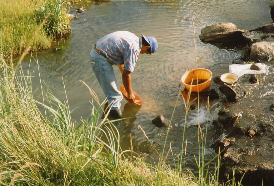 Prospection (géologie) — Wikipédia