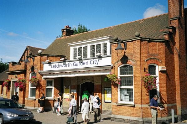 Letchworth Garden City — Wikipédia