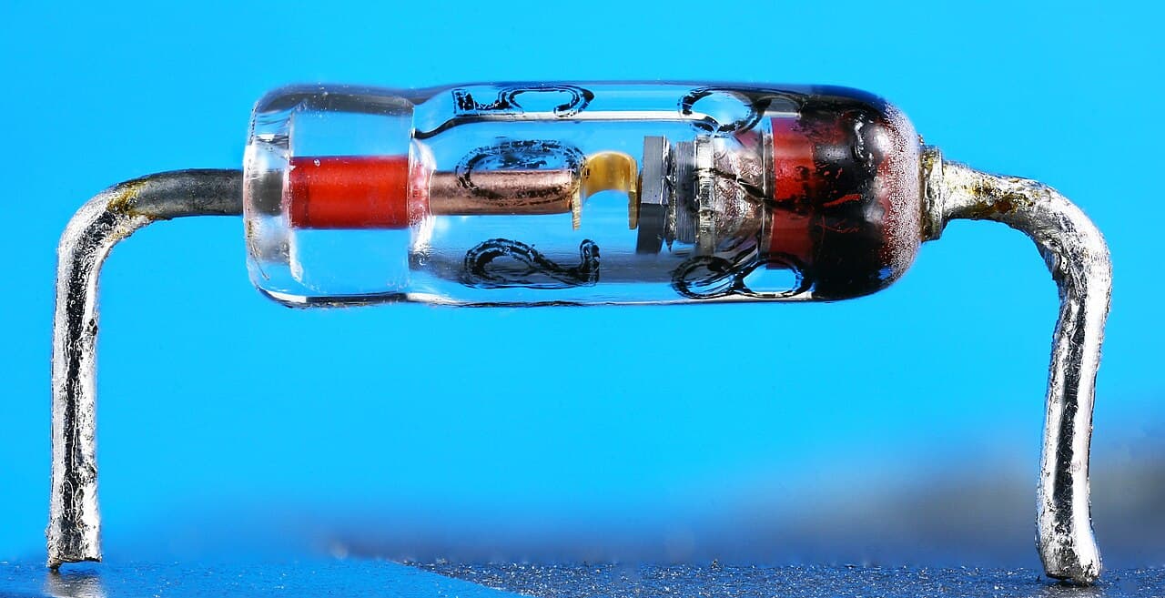 Zener diode - Wikipedia