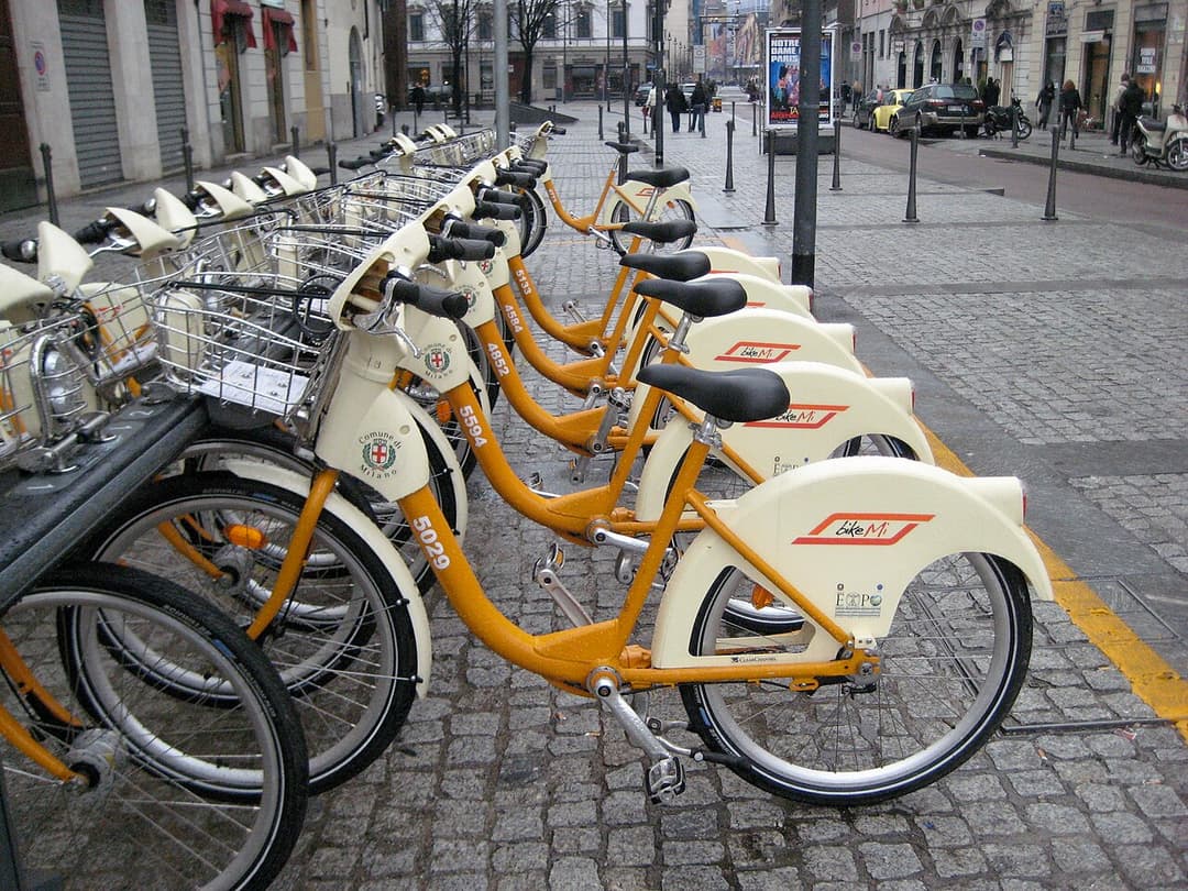 Vélos en libre-service — Wikipédia