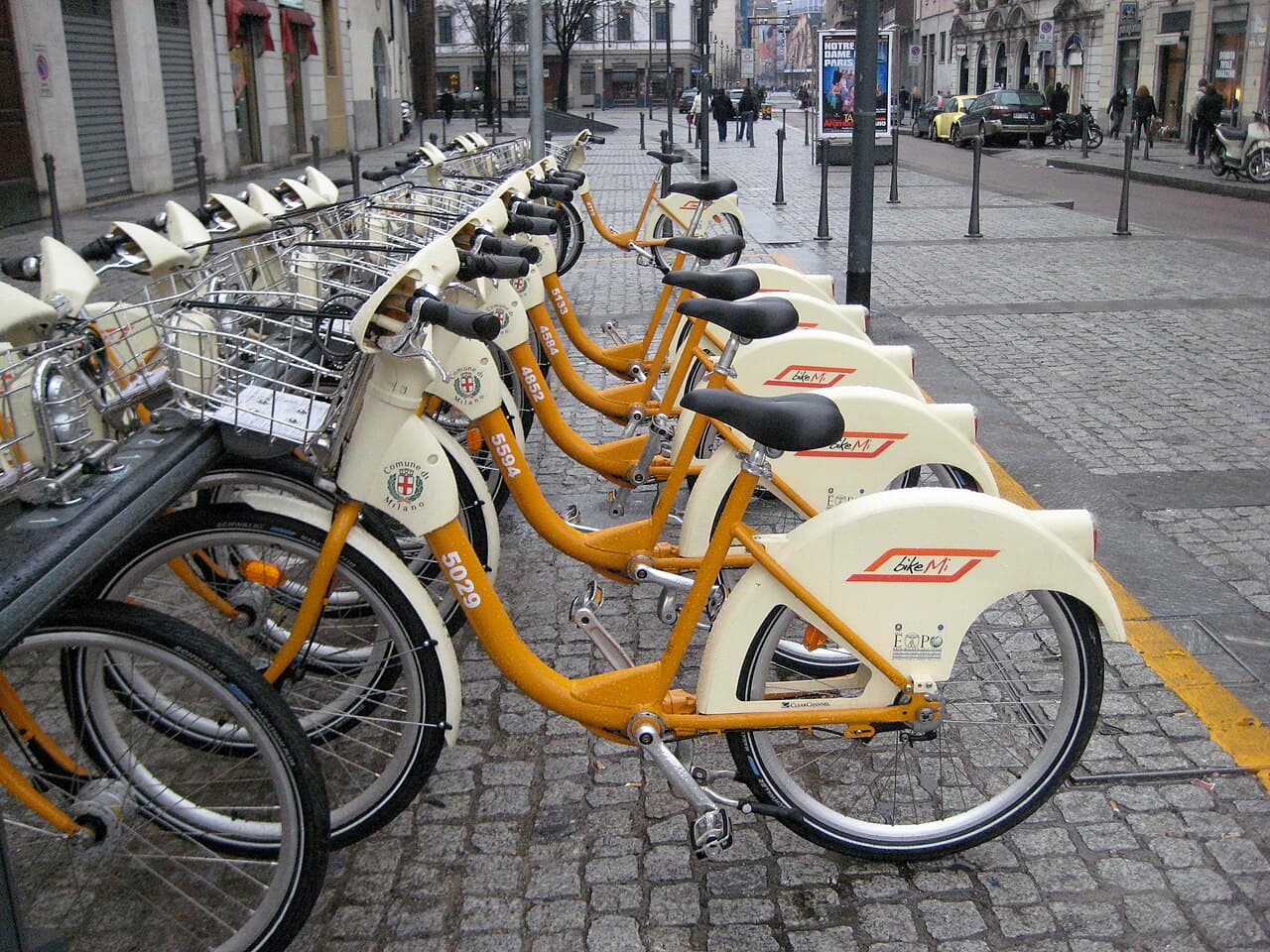 Vélos en libre-service — Wikipédia