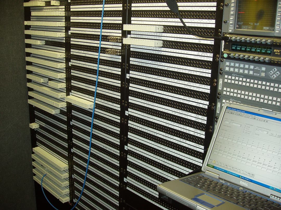 Patch panel - Wikipedia