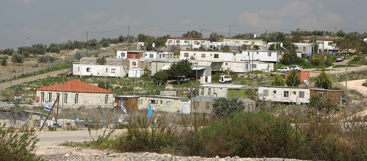Avant-poste israélien — Wikipédia