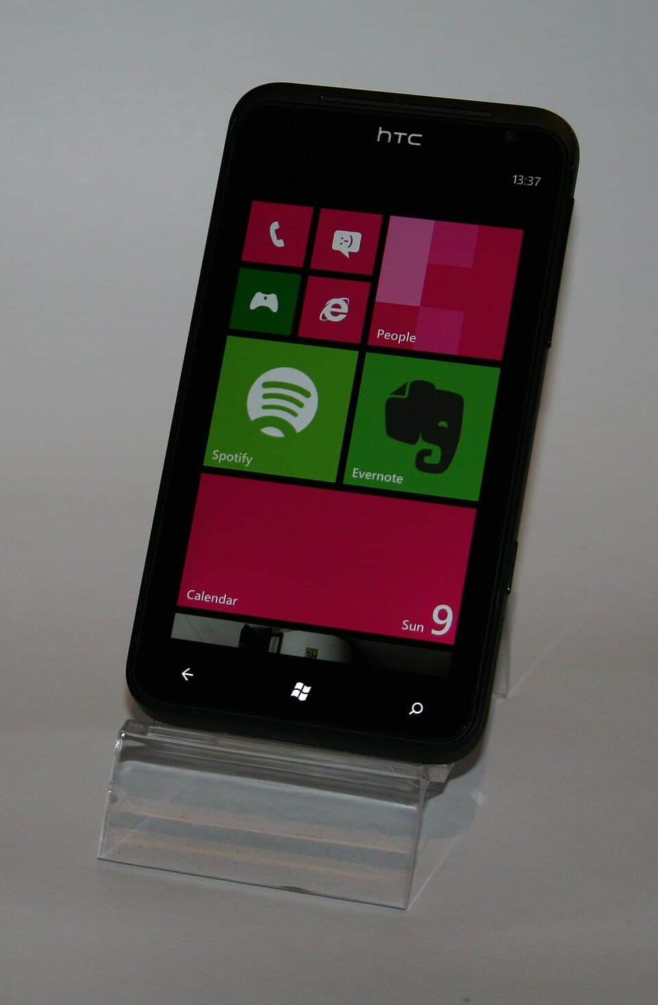 Windows Phone 7 — Wikipédia