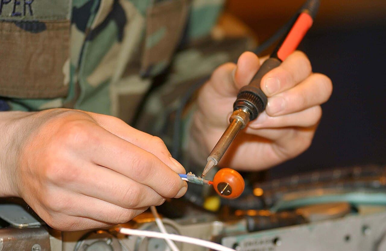 Soldering - Wikipedia