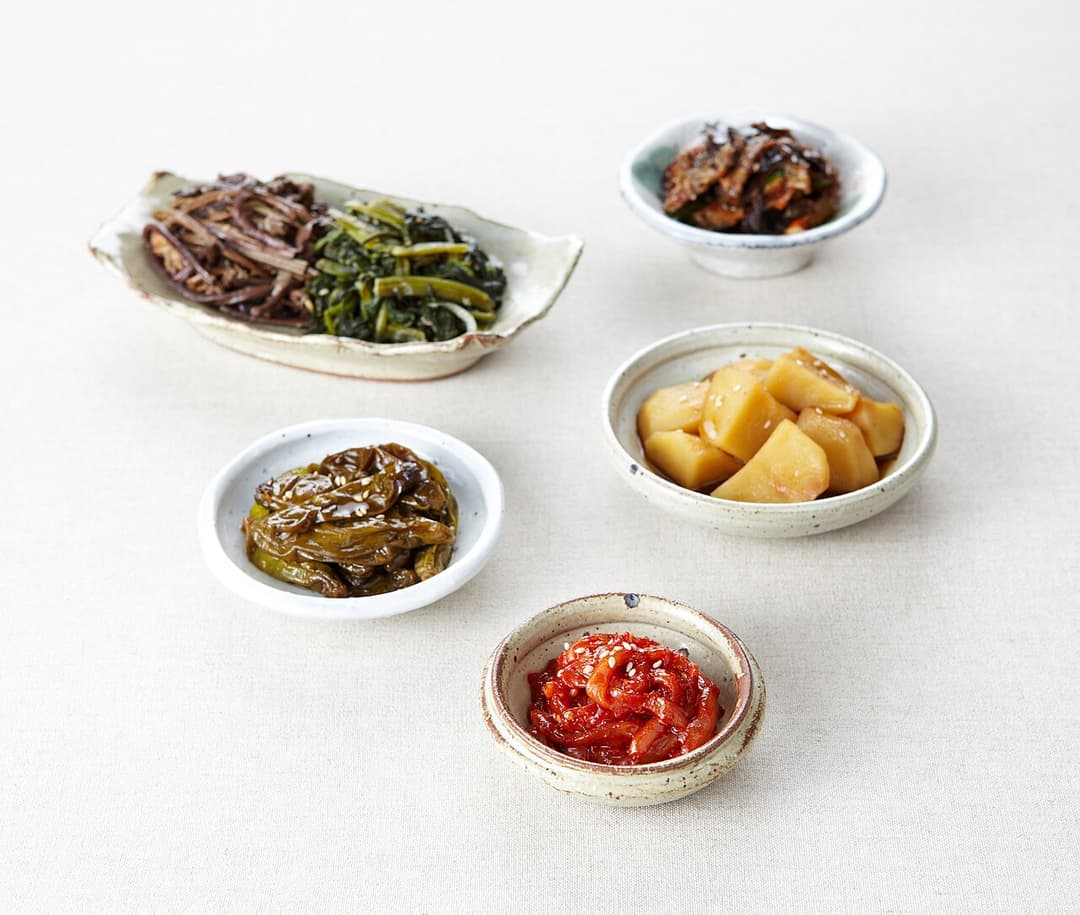 Banchan - Wikipedia