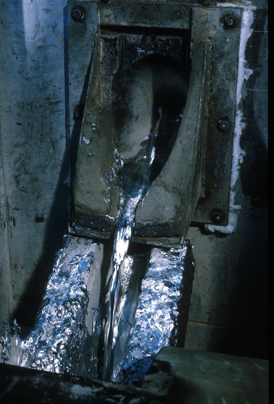 Metal casting - Wikipedia